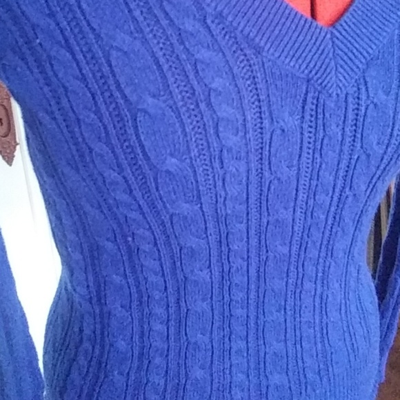 Sweater - Picture 2 of 4